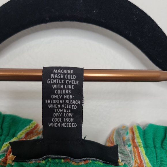 INC Top Blouse Short Sleeve Scoop Neck Smocked Green Ruffled Size Medium … - Picture 14 of 14